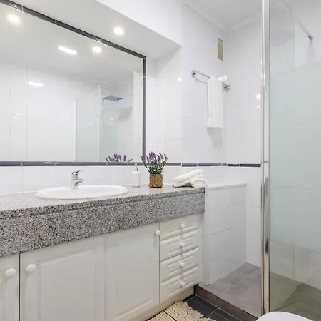 Apartment Da Rocha *
